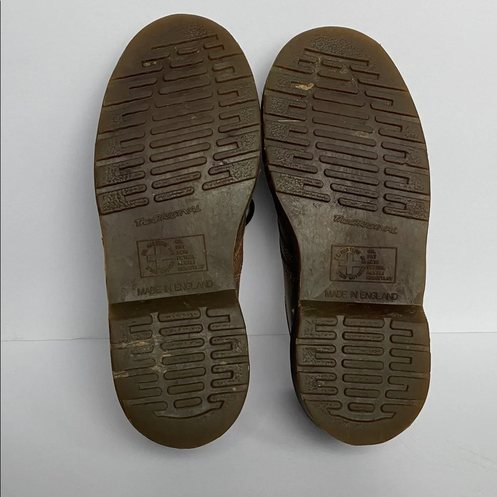 Dr. Martens stylish brown